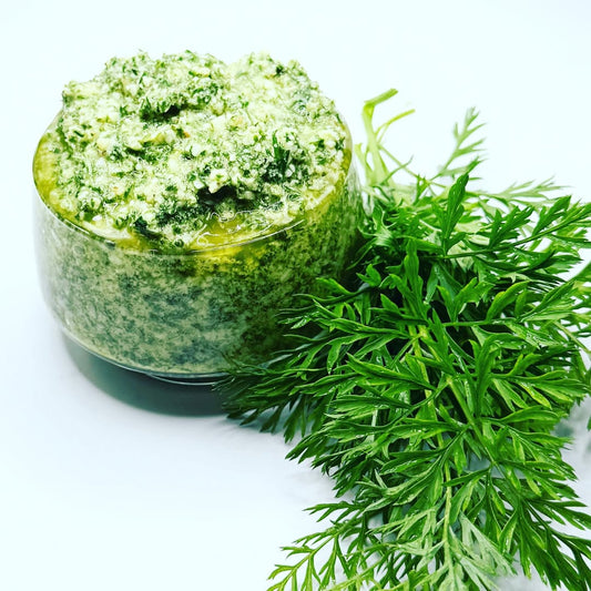 Carrot Top Pesto: Turn Garden Scraps into a Flavor-Packed Treasure 🥕🌿
